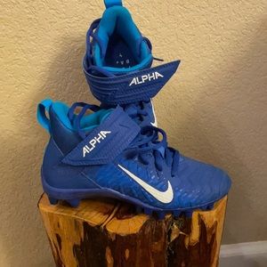 Boys Nike football cleats size 1.5y